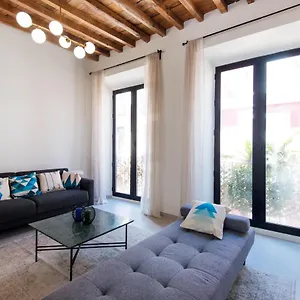 Apartment Tour Apartment- Elegance & Confort In The Historic Center, Málaga